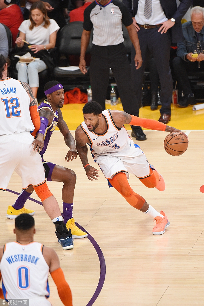 在绿茵场上 在绿茵场上